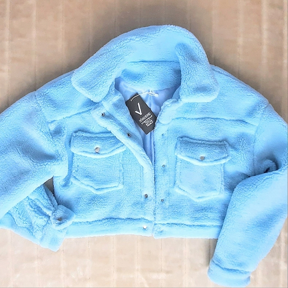 VINCERE Sherpa Jacket, Baby Blue, Super Soft, Button Snap, Crop